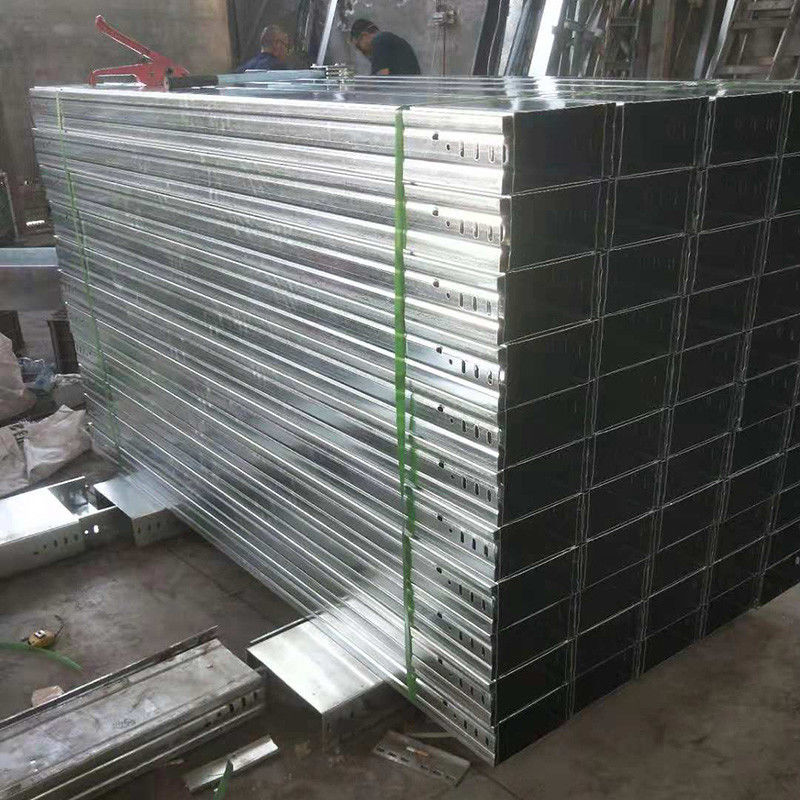OEM plateau de support pour câbles métalliques perforés en acier au carbone / acier inoxydable / alliage d'aluminium
